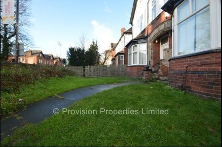 7 Bedroom Student Property - Photo 5