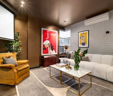 Warehouse conversion with spectacular rooftop terrace - Photo 4