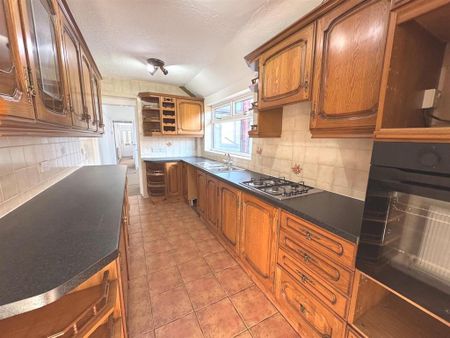 3 bedroom terraced house to rent - Photo 5