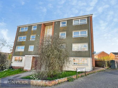 1 bedroom Flat To Let Total Size: 549 SQ FT - Photo 5