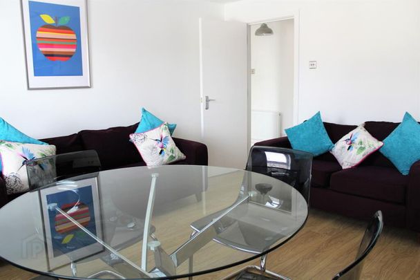 STUDENT LET 2026/27, 13 Stuart Gardens, Portstewart, BT55 7AT - Photo 1