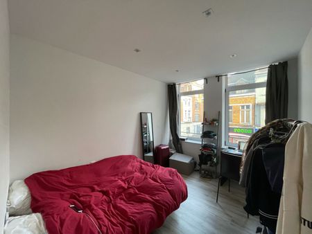 Location Appartement 3 pièces 54m² LILLE 59000 - Photo 2