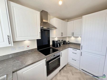 2 bedroom semi-detached house to rent - Photo 2