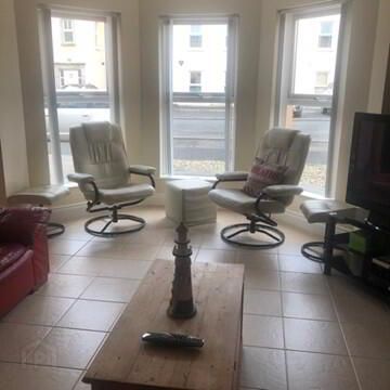 46 West Strand Avenue (Student Let), Portrush, BT56 8ET - Photo 3