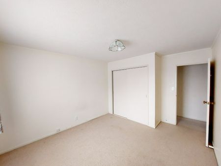 WOODRIDGE GREAT LOCATION - Photo 2