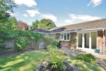 2 bedroom bungalow to rent - Photo 5