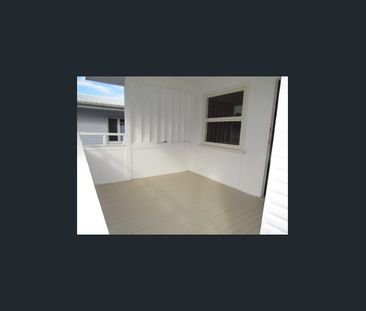 16A Sorrento Street, Margate, Qld 4019 - Photo 5