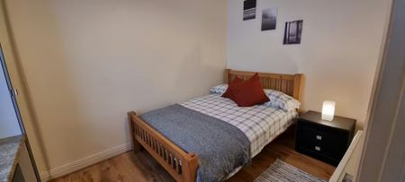 Saint Joseph's Avenue, Dublin - Photo 5