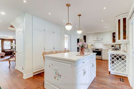 For Lease - 22 Chip Court, Richmond Hill, Ontario - Photo 3