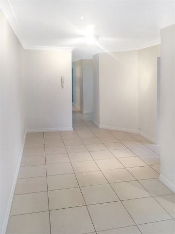 2/10 Butler Street, Ascot QLD 4007 - Apartment For Rent | Domain - Photo 4