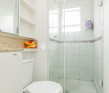 Apartamento com 2 quartos e 45m² para alugar em Mário Quintana, Por... - Photo 4