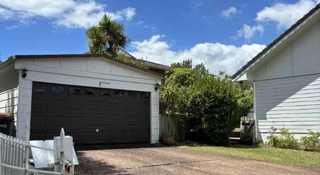 Spacious 5-Bedroom Family Home – 7 Orinda Close - Photo 4