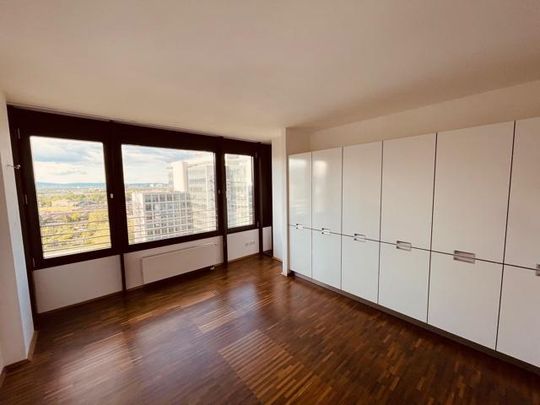 ÜBER DEN DÄCHERN VON FRANKFURT - SKY-APPARTEMENT - Photo 1