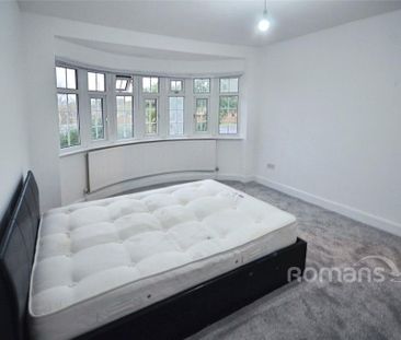 5 bedroom semi-detached house to rent - Photo 2