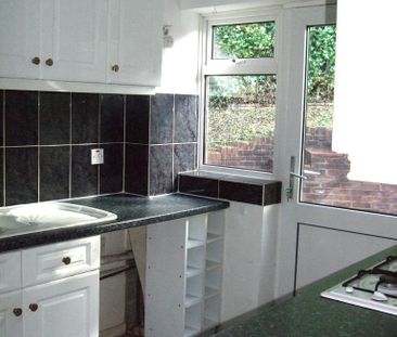 3 bedroom detached house to rent - Photo 3