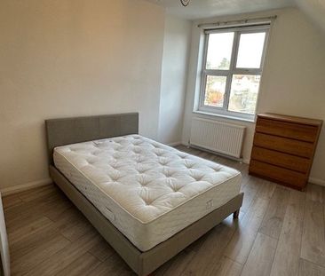 5 Bed Flat, Hendon, NW4 - Photo 4