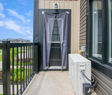 For Lease - 150 ROCHEFORT Street Unit# E, Kitchener, Ontario - Photo 3