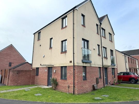 3 bedroom semi-detached house to rent - Photo 1