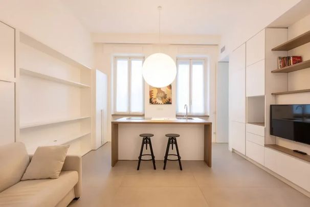 Viale Giovanni da Cermenate, Milan, Lombardy 20141 - Photo 1