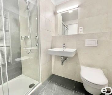 Pronájem atraktivní bytové jednotky 2+kk/T + venkovní parkovací stá... - Photo 4