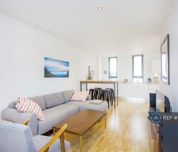 1 bedroom penthouse to rent - Photo 4