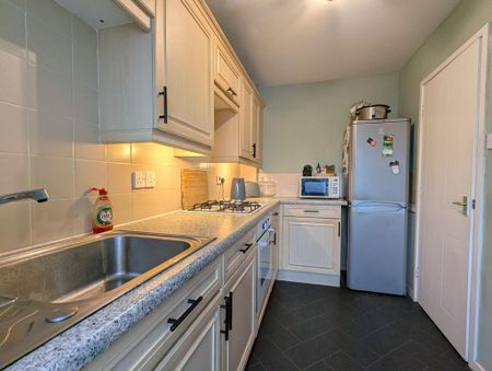 2 bedroom terraced house to rent - Photo 3