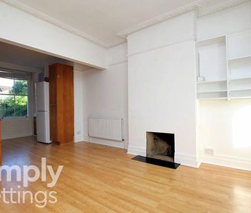 3 bedroom maisonette to rent - Photo 2