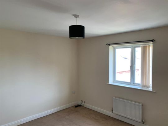 4 Bedroom House To Rent - Photo 1