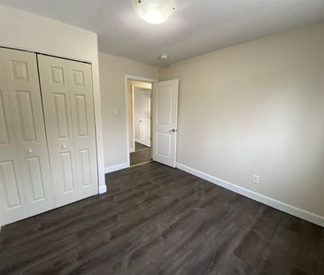 34 Greer Street - Unit 1 Upper, 3 bed, 1 bath - Photo 6