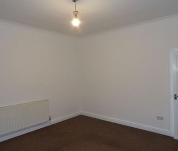 1 bedroom ground floor flat to rent - Photo 3
