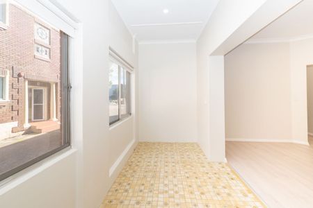 2/104 Liverpool Road, Ashfield, NSW 2131 - Photo 3