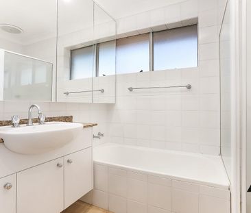 Two-Bedroom Apartment with Dual Balconies - Photo 4