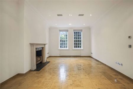 A magnificent six double bedroom period residence, situated on one of St John's Woods most exclusive roads - Photo 3