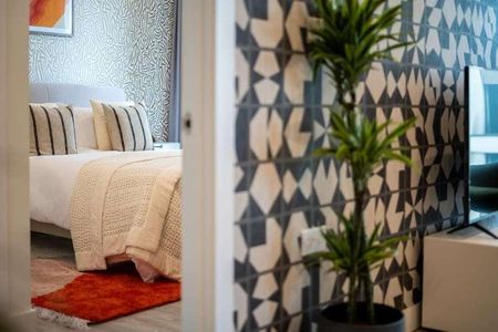 Westfield Avenue, Stratford, E20 - Photo 3