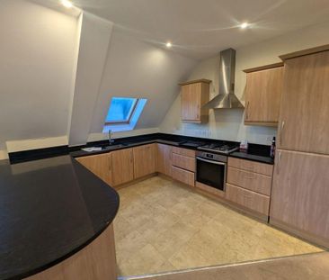 3 bedroom apartment to rent - Photo 4