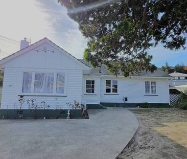 Best location in Stokes Vegas! - Photo 1