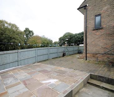 2 bedroom semi-detached house to rent - Photo 3