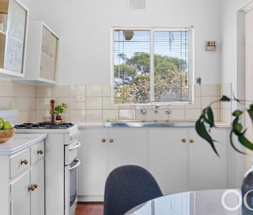 Open the Door To Easy Inner-North Living Moments - Photo 2