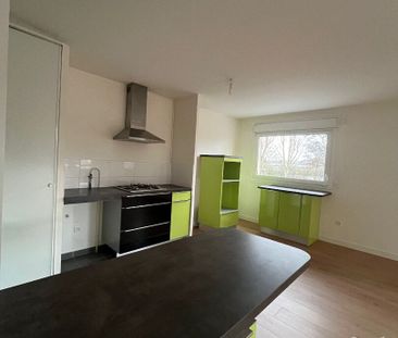 Location Appartement 3 pièces 68m² - Photo 6