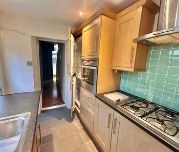 2 bedroom terraced house to rent - Photo 3