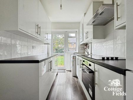 3 bedroom semi-detached house to rent - Photo 5