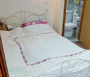 Room in a Shared Flat, Selly Oak, B29 - Photo 2