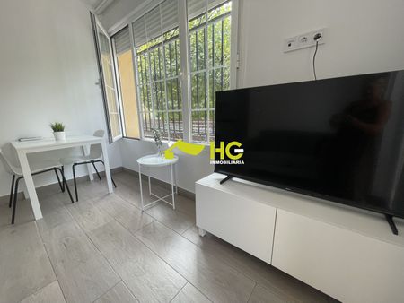 Alquiler Estudio en Urbanización - El Bosque, Villaviciosa De Odón - Photo 3