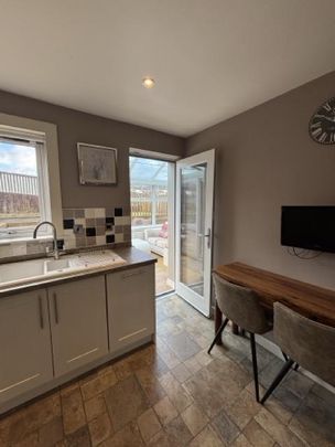3 bedroom detached house to rent - Photo 1