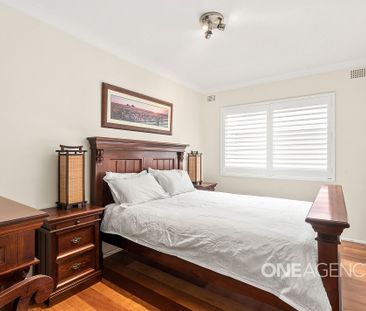 MODERN UNIT WITH WATER VIEWS AND BEACHFRONT LOCATION - Photo 2