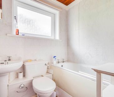 Victoria Grove - Photo 3