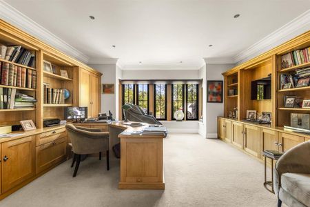 6 bedroom detached house to rent - Photo 3