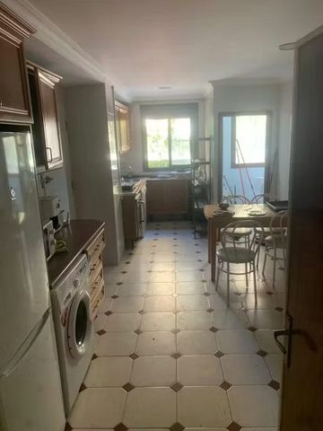 Calle Óscar Carvallo, Sevilla, Andalusia 41018 - Photo 5