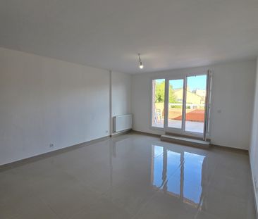 Location Appartement 4 pièces 78m² PLAN DE CUQUES 13380 - Photo 1