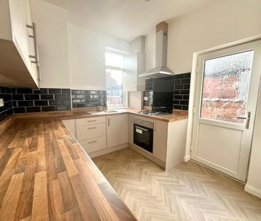 3 bedroom terraced house to rent - Photo 6